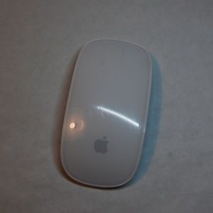 Apple Magic Mouse